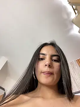 Snapshot of scarleth_zin chatting on February 20, 6:21 pm scarleth zin online show from February 20, 6:21 pm