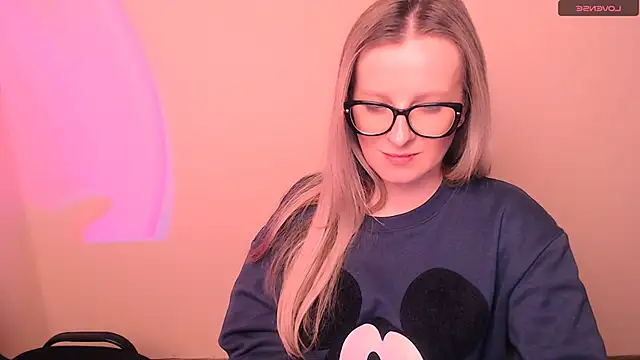 AnnePeach online show from February 16, 5:28 am