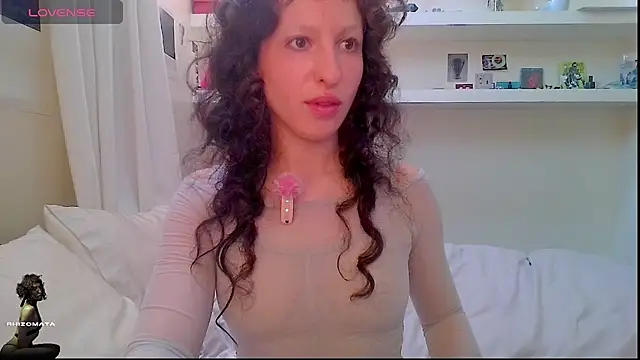 Snapshot of rhizomata chatting on July 13, 11:53 am rhizomata online show from July 13, 11:53 am