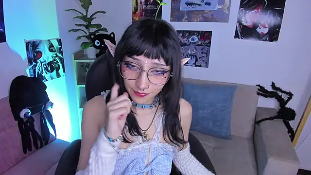 Hoshi Miuu online show from March 13, 2:00 pm