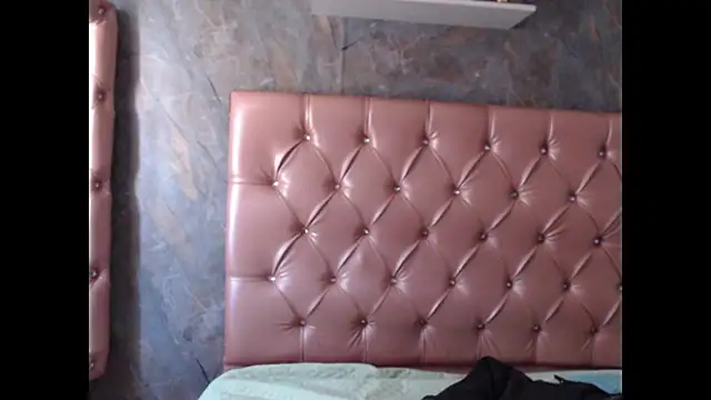 Snapshot of lily_rose1 chatting on June 27, 3:29 pm lily rose1 online show from June 27, 3:29 pm