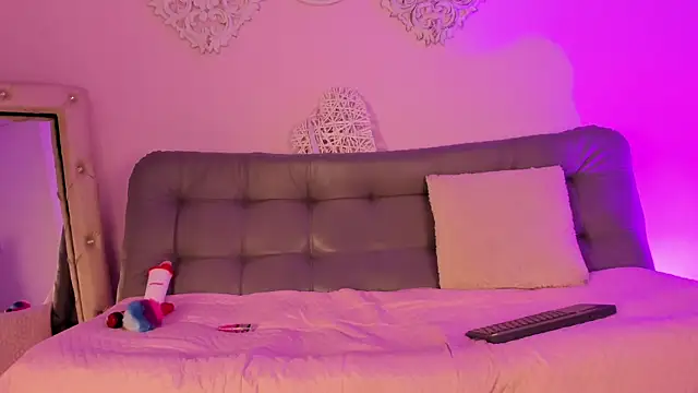 lily rose1 online show from March 21, 7:29 pm