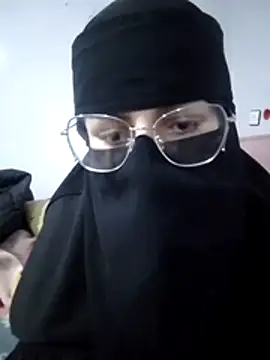 Kawtr9ahbtk online show from February 13, 8:31 pm