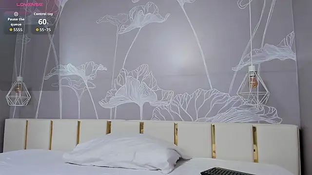 emily cute4u online show from March 8, 10:40 am