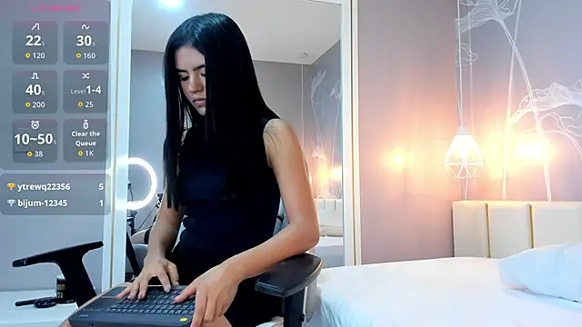 emily cute4u online show from March 25, 8:41 pm