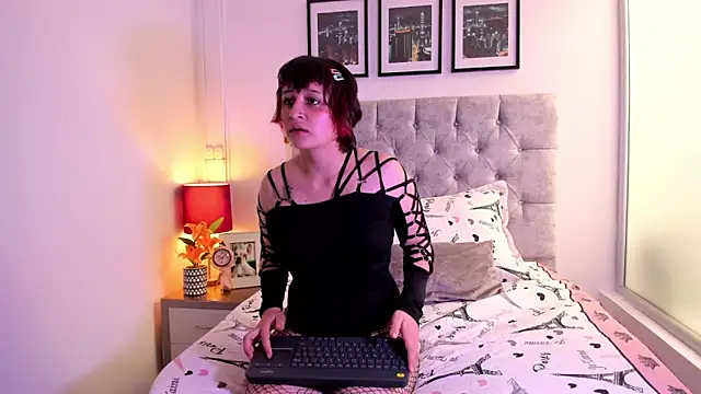 MichellJula online show from February 19, 7:33 pm