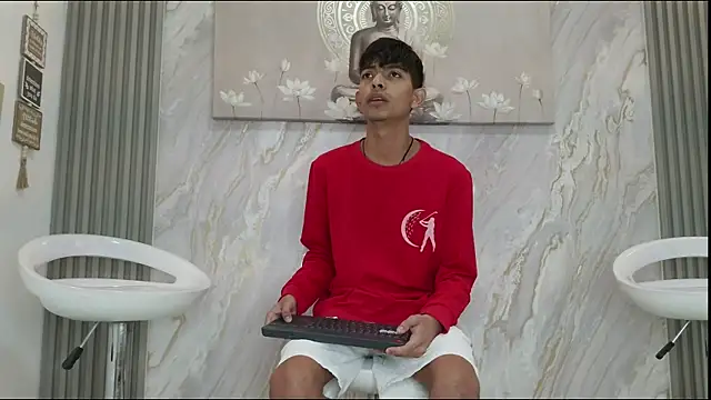 KITTY BOSH online show from April 15, 1:15 pm