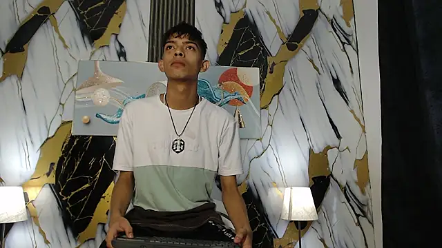 KITTY BOSH online show from March 4, 1:30 pm