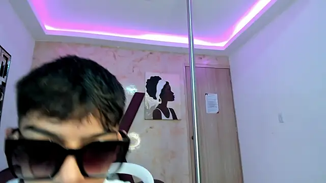 Snapshot of KITTY_BOSH chatting on February 24, 1:12 pm KITTY BOSH online show from February 24, 1:12 pm