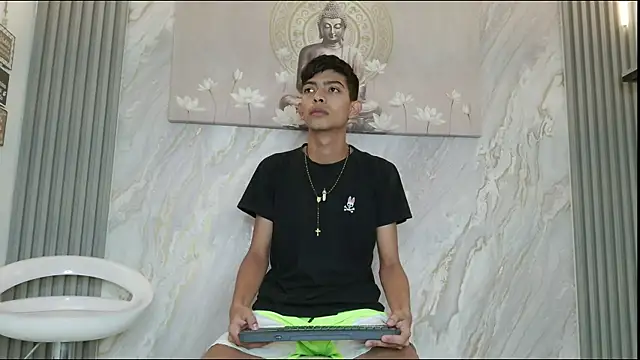 KITTY BOSH online show from April 13, 1:15 pm