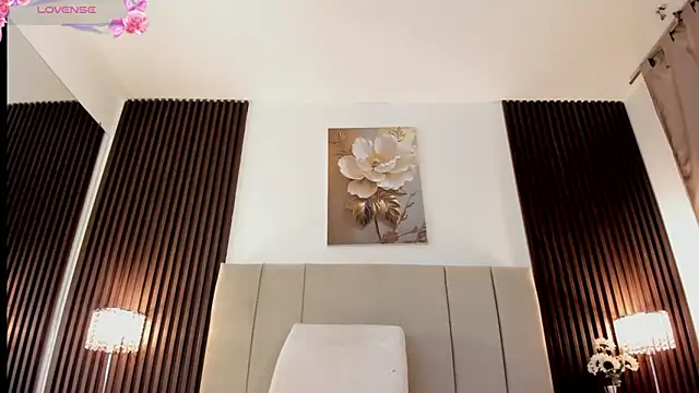  MiLa Dyva online show from March 20, 4:30 pm