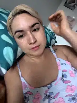 Snapshot of violet-grey chatting on February 25, 3:34 pm violet-grey online show from February 25, 3:34 pm