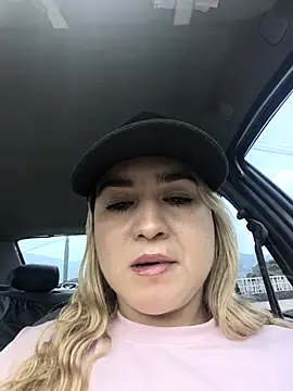 violet-grey online show from April 30, 4:36 pm