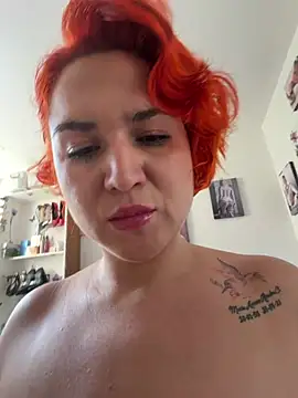 Snapshot of violet-grey chatting on June 23, 5:22 pm violet-grey online show from June 23, 5:22 pm