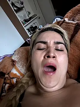 violet-grey online show from March 17, 12:52 pm