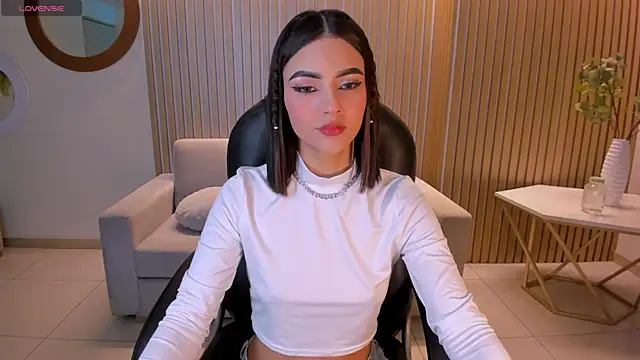 CarolineEvans x online show from March 30, 4:58 am