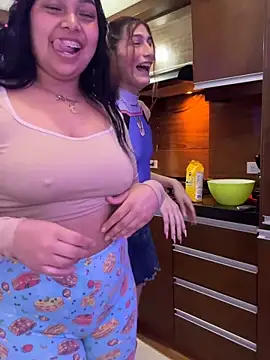 The Wicked Queens online show from February 15, 6:47 am