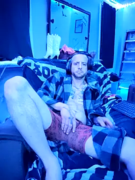 Snapshot of RazedbyVillans chatting on February 17, 3:59 am RazedbyVillans online show from February 17, 3:59 am