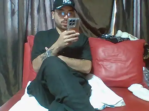 Karamel444 online show from February 24, 10:54 pm