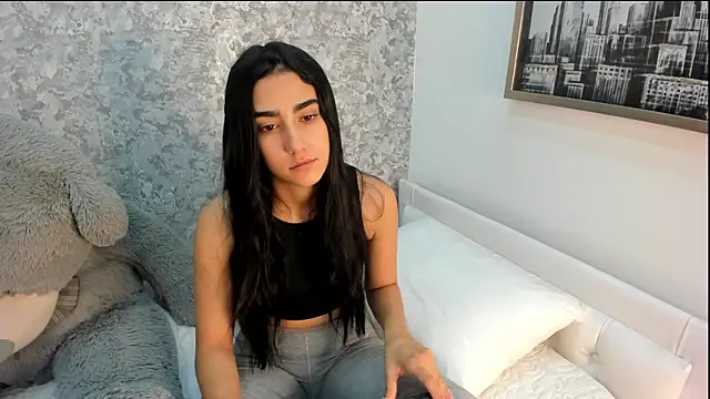 Anika H online show from March 25, 12:15 pm