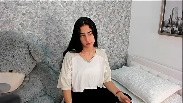 Anika H online show from March 7, 12:10 pm