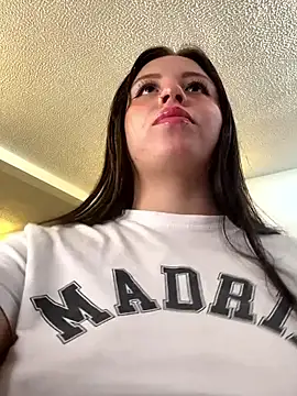 Sofi Collinss online show from April 22, 12:01 pm