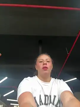 Sofi Collinss online show from March 5, 8:16 pm