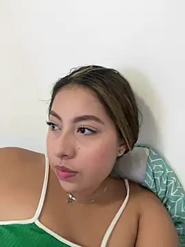 Emiily joee  online show from March 6, 11:00 pm