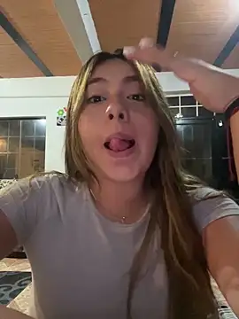 Emiily joee  online show from April 4, 1:01 am