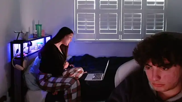 Snapshot of yourmila1 chatting on February 22, 12:02 am yourmila1 online show from February 22, 12:02 am