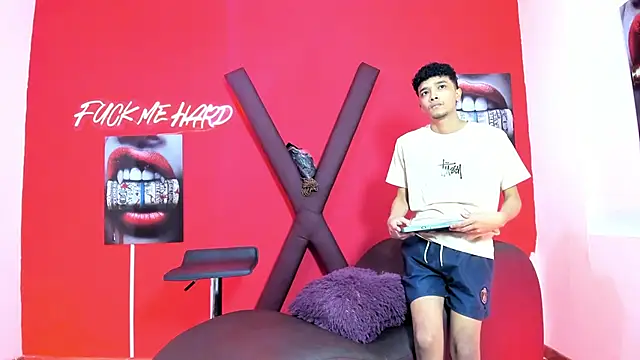 YOUNG BOYS HELL online show from March 22, 11:17 pm