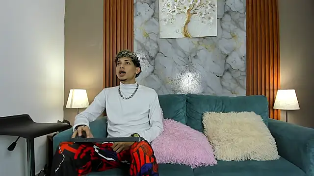 YOUNG BOYS HELL online show from March 1, 10:54 pm