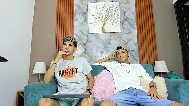 YOUNG BOYS HELL online show from March 17, 1:19 am