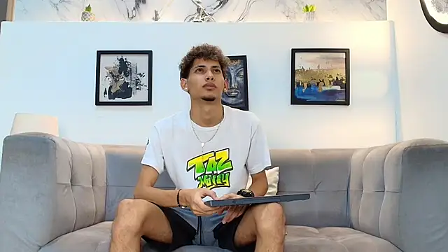 YOUNG BOYS HELL online show from April 23, 1:12 am