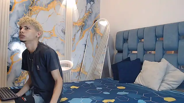 YOUNG BOYS HELL online show from May 24, 1:16 am