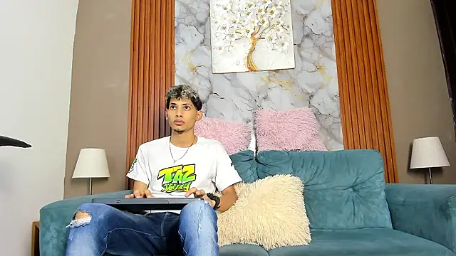 YOUNG BOYS HELL online show from March 20, 1:17 am