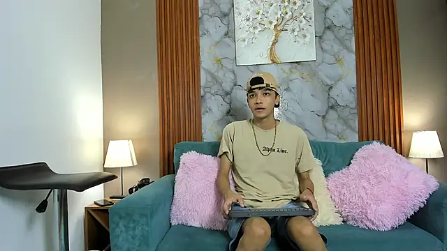 YOUNG BOYS HELL online show from February 15, 7:24 pm