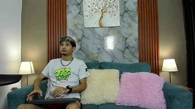 YOUNG BOYS HELL online show from February 16, 7:12 pm