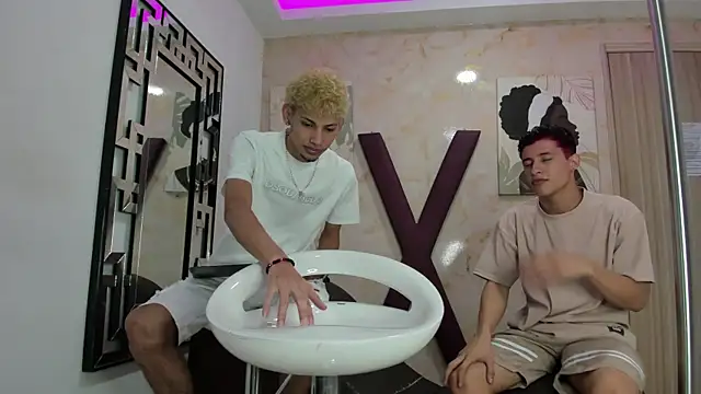 YOUNG BOYS HELL online show from June 3, 1:17 am