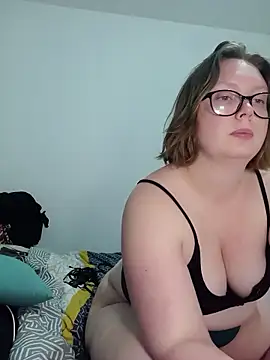 Snapshot of LittleMistys chatting on March 2, 9:55 pm LittleMistys online show from March 2, 9:55 pm