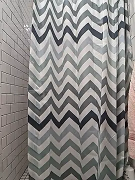 Snapshot of Cinnamonbunn chatting on February 16, 8:29 pm Cinnamonbunn online show from February 16, 8:29 pm