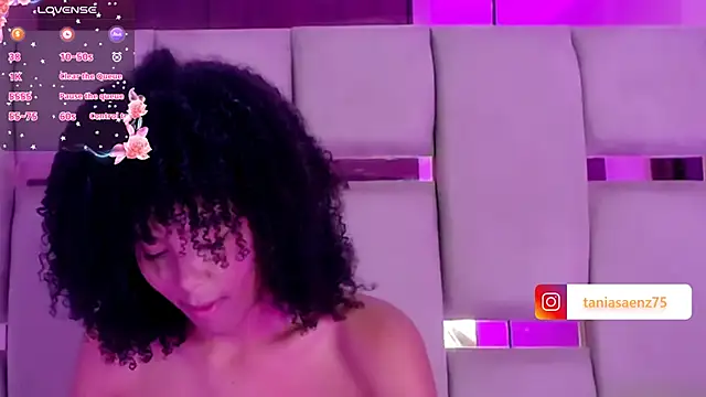 Snapshot of Tania_Saen chatting on February 21, 6:54 pm Tania Saen online show from February 21, 6:54 pm