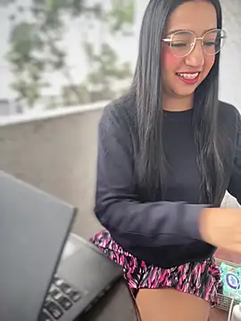 Snapshot of Daniela_Pink chatting on May 21, 11:18 am Daniela Pink online show from May 21, 11:18 am