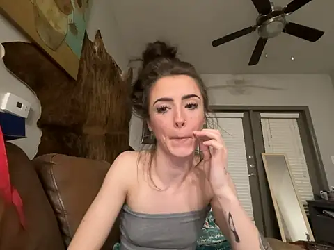 ash10alex online show from February 25, 4:23 am