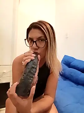 Snapshot of Silreinadorada chatting on February 25, 3:18 am Silreinadorada online show from February 25, 3:18 am