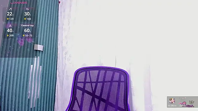 Daniella Wildx online show from April 13, 9:52 pm