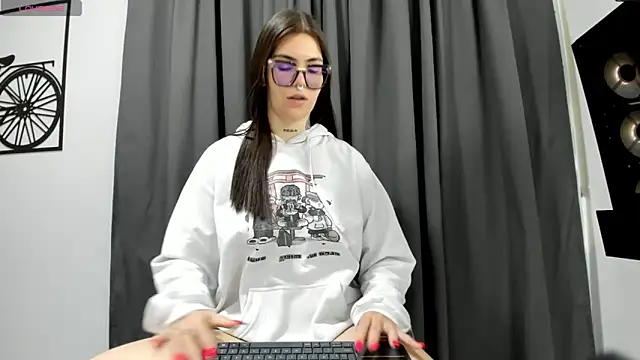 Snapshot of Daniella_Wildx chatting on April 27, 9:02 pm Daniella Wildx online show from April 27, 9:02 pm