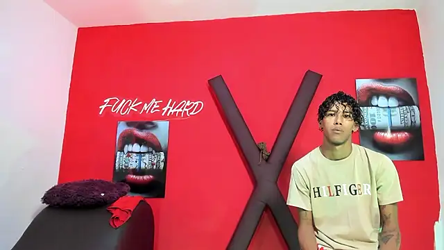 GREEN BOYS online show from February 22, 7:33 am