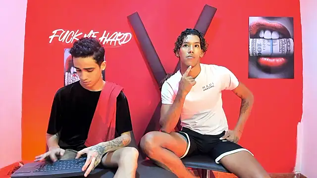 GREEN BOYS online show from February 17, 7:27 am