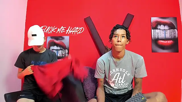 GREEN BOYS online show from February 18, 7:28 am